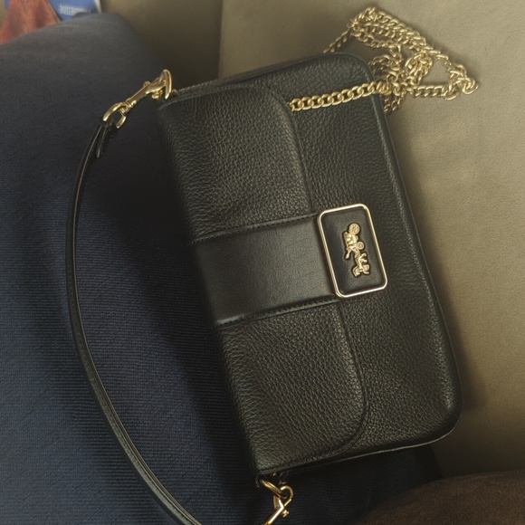 Coach purse - Picture 1 of 6